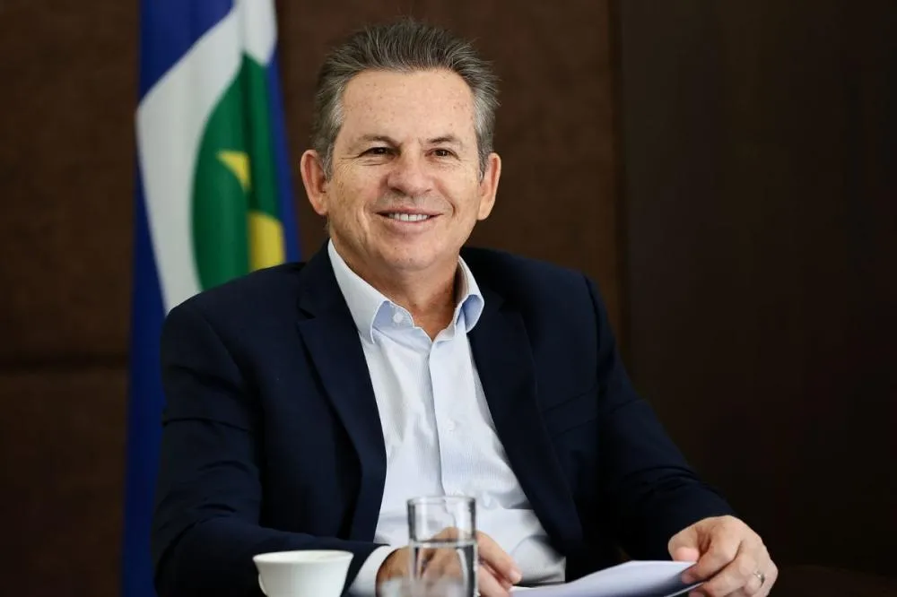 Mendes deve deixar o governo do MT neste mês para a disputa ao senado