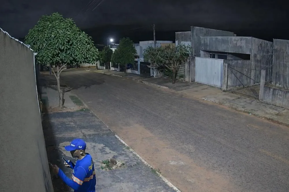 Homem é preso após pichar casa de policial com sigla de facção em Sorriso-MT