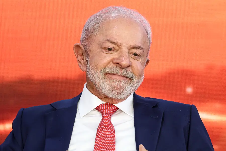 Com popularidade em queda, Lula aposta em 'pacote de bondades' pré-eleitoral