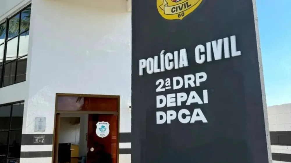 ‘Tia’ é presa por de manter adolescente como escravo sexual por dois anos em Goiás
